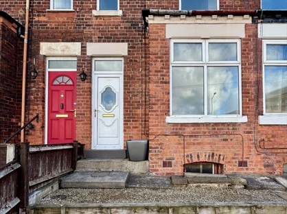 2 Bed Terraced House, Turncroft Lane, SK1