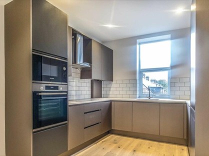 2 Bed Flat, Church Street, TW1