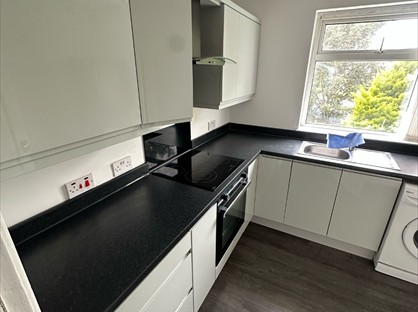 2 Bed Flat, The Marian Way, L30