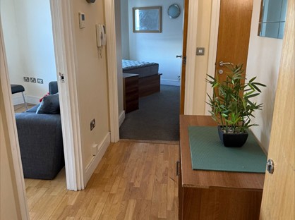 Room in a Shared Flat, High Road, IG1