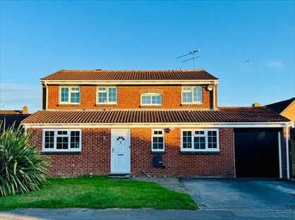 4 Bed Detached House, Bedford Close, SL6