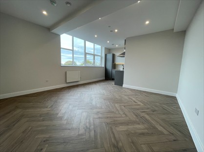 2 Bed Flat, Carlton Crescent, SO15