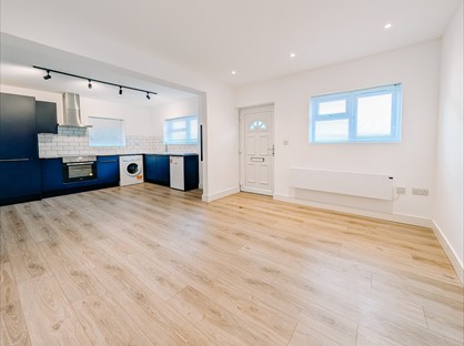 1 Bed Flat, Stafford Road, SM6