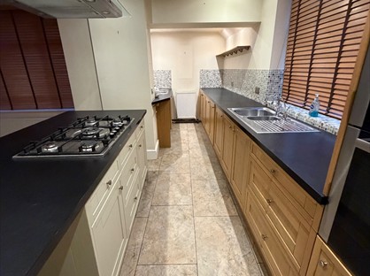 4 Bed Detached House, Balby, DN4