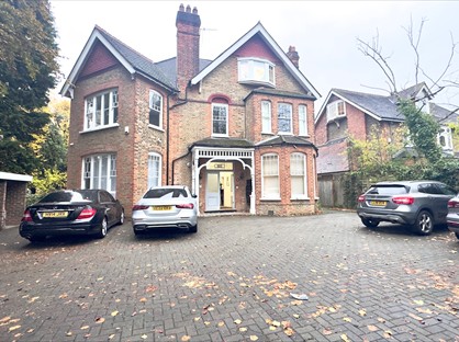 2 Bed Flat, Bushberry Court, EN1
