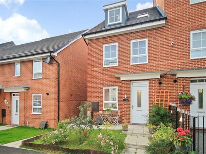 4 Bed Semi-Detached House, Burghley Close, NE38