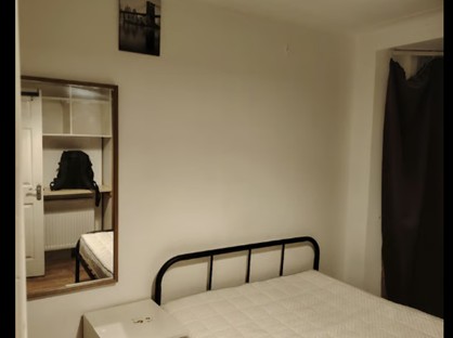 Room in a Shared House, Booth Road, NW9