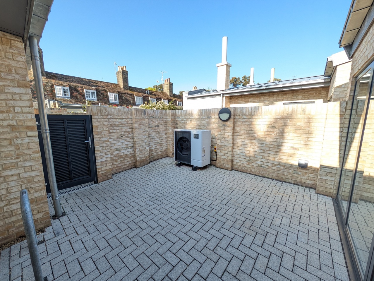 Additional image 3 of 2 Bed Semi-Detached House, Elm St, CB1, N1 7GU