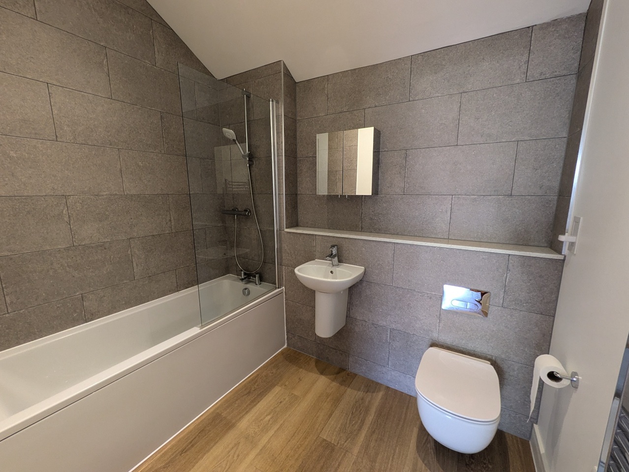 Additional image 9 of 2 Bed Semi-Detached House, Elm St, CB1, N1 7GU