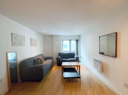 Room in a Shared Flat, Orion Building, B5
