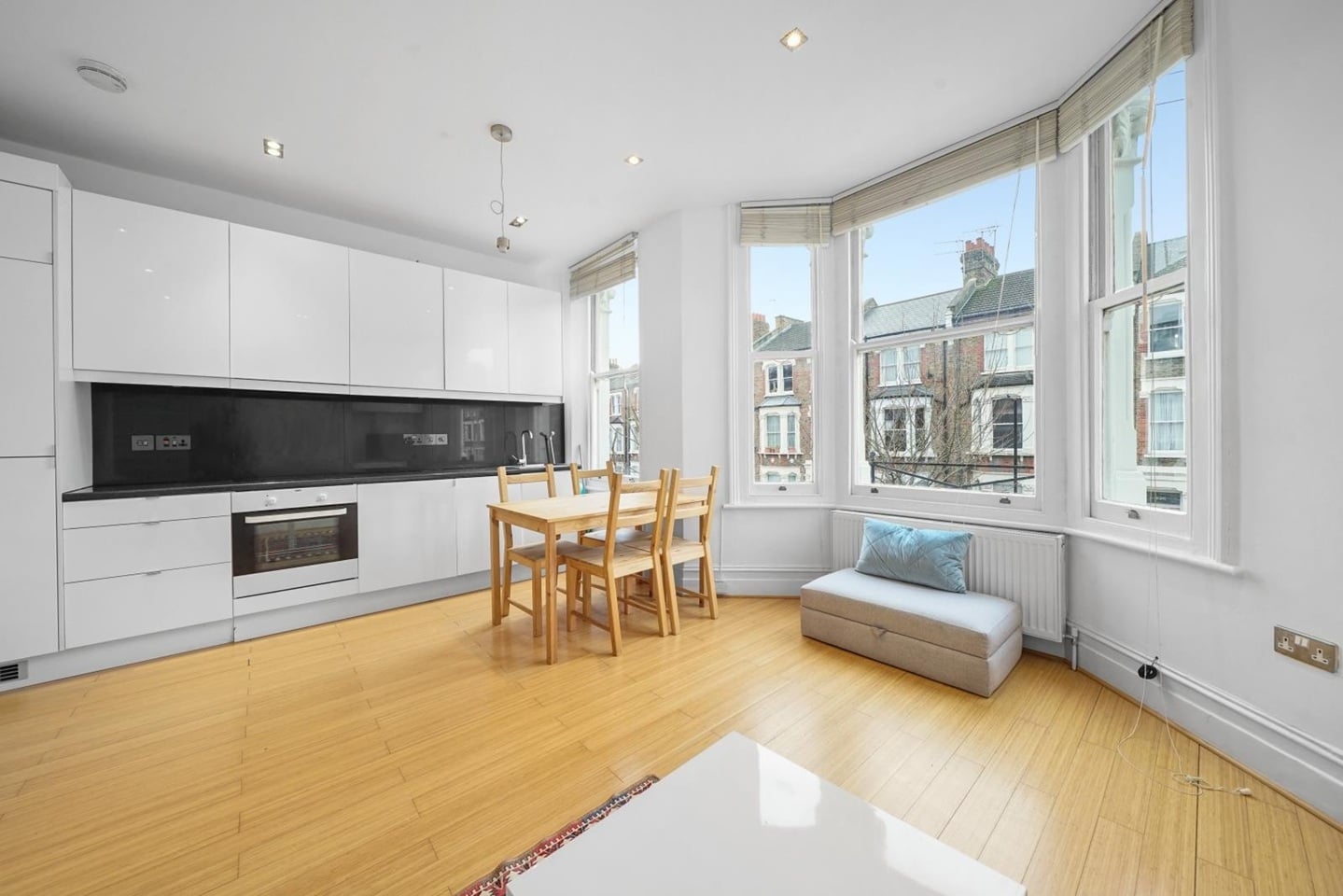1 Bed Flat, Portnall Road, W9 photo 3