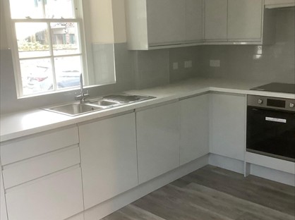 2 Bed Flat, Street House, BR2