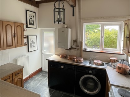 2 Bed Terraced House, Leicester Road, LE67