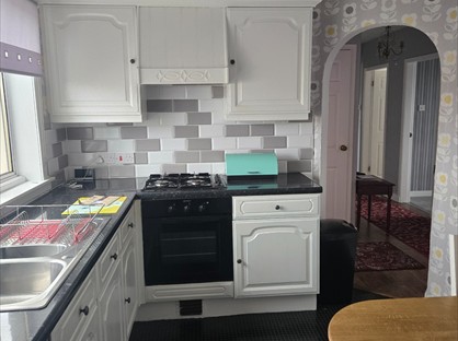 2 Bed Flat, Chisholm Place, FK3