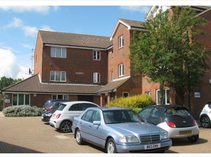 11 Bed Flat, Limousin House, BN23