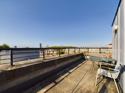 2 Bed Flat, Princes Court, SE16