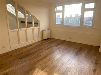 1 Bed Flat, St. Michaels Place, BN1