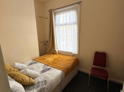 2 Bed Flat, Charlestown Road, M9