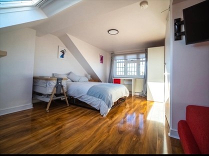 Room in a Shared House, Beech Way, TW2