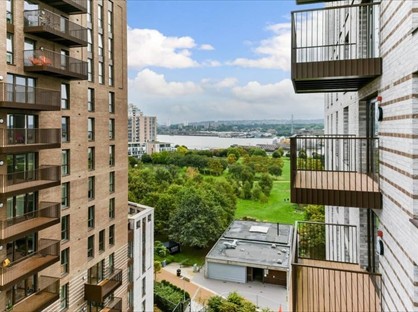 Room in a Shared Flat, Poppy Apartments, E16