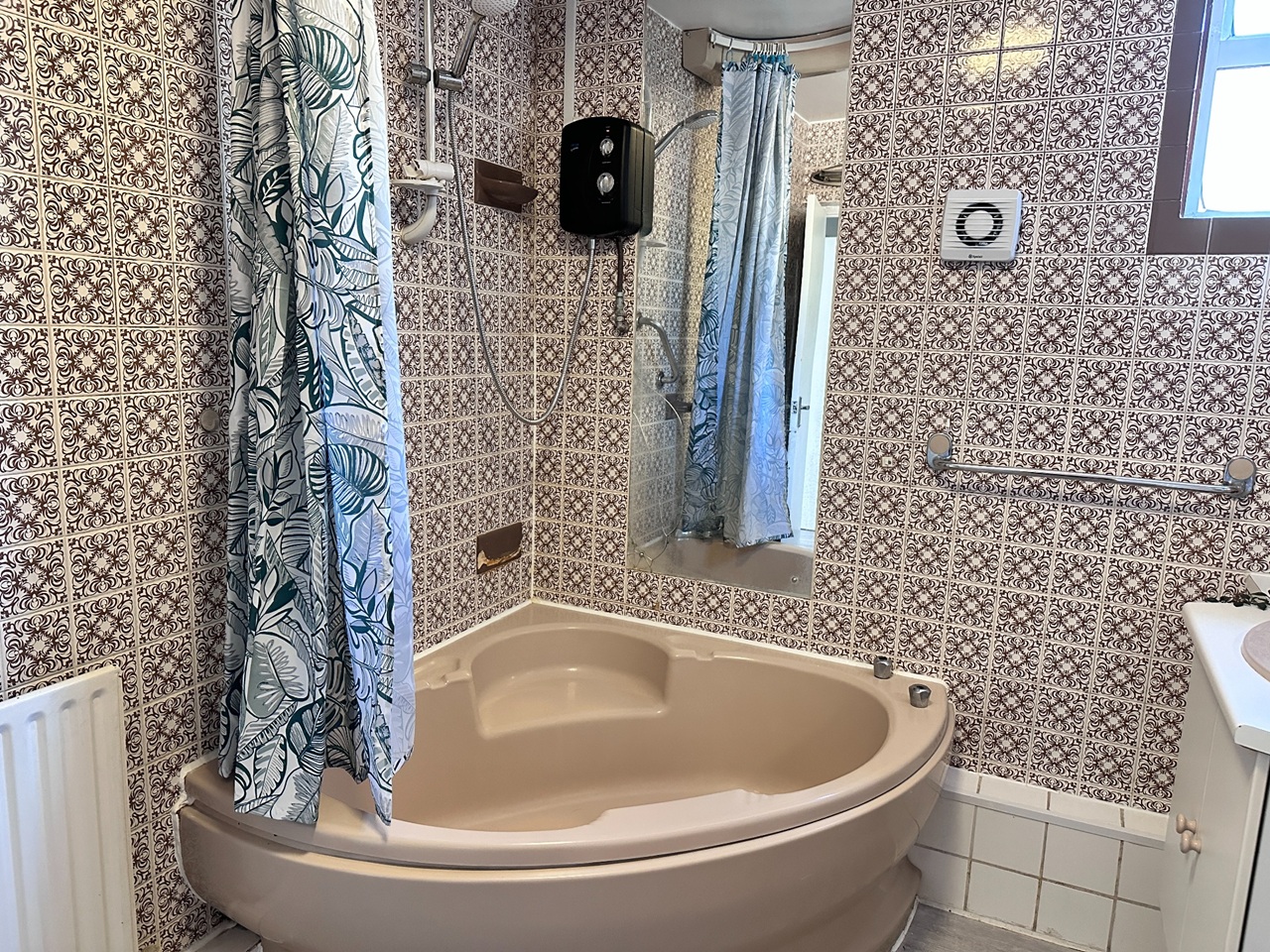 London - Room in a Shared House, Briar Road, NW2 - To Rent Now for £800 ...
