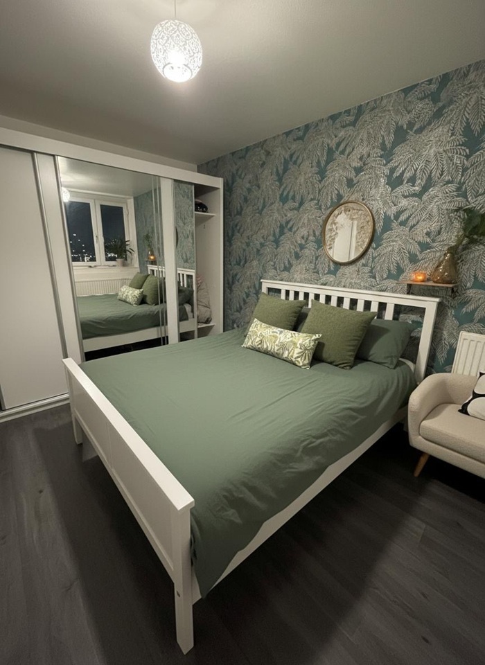 Room in a Shared Flat, Paddington, W2