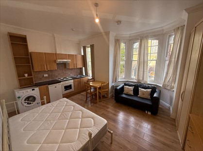 Studio Flat, Mazenod Avenue, NW6
