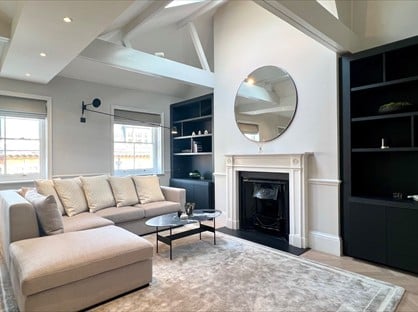 2 Bed Flat, Great Titchfield Street, W1W