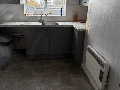 2 Bed Flat, Moat Road, WS2