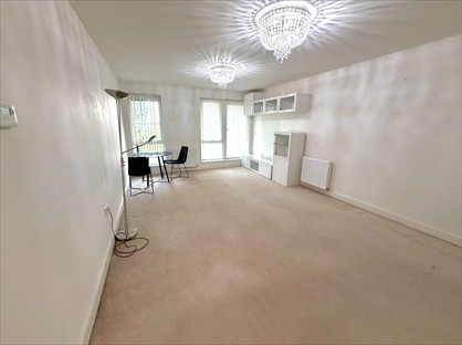 2 Bed Flat, Globe Court, NW9