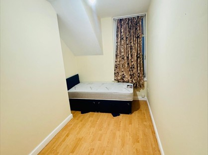 Room in a Shared Flat, Whitehall Terrace, SR4