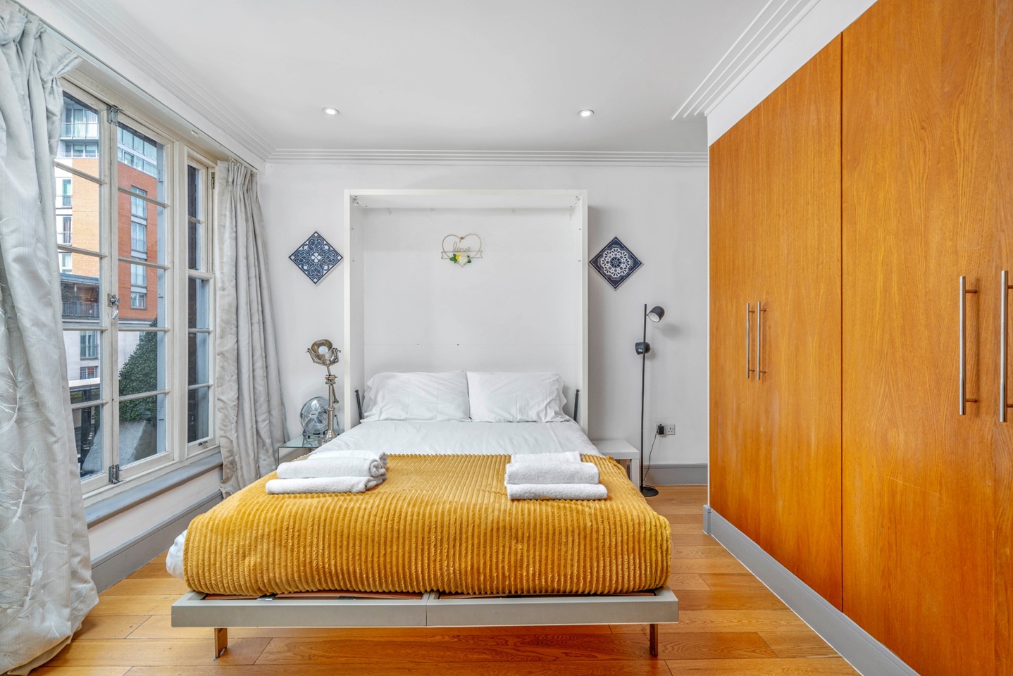 Studio Flat, Forset Court, W2 photo 2
