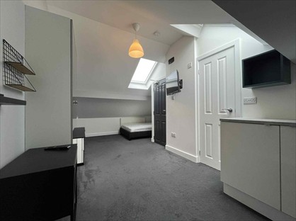 Room in a Shared House, Liverpool Road, M30