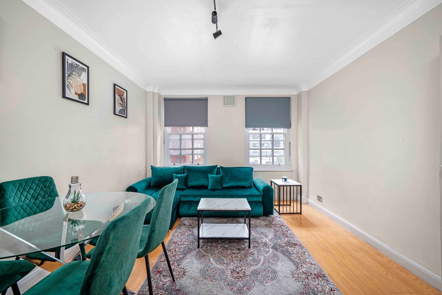 1 Bed Flat, Park West, W2 photo 2