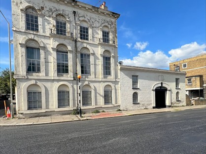 2 Bed Flat, Trinity Court, DA12