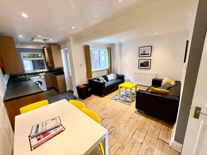 6 Bed End Terrace, Spear Road, SO14