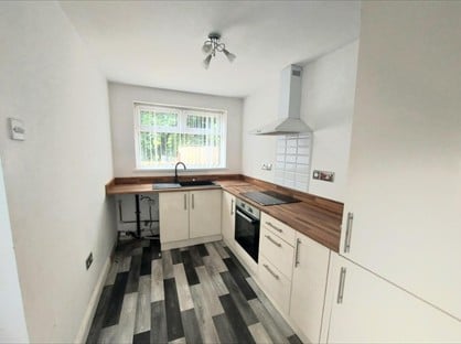 3 Bed Terraced House, Cemetery Road, S70