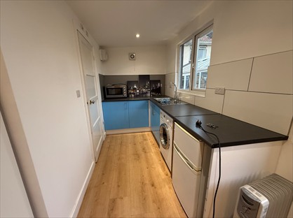Studio Flat, Peverel Road, CB5