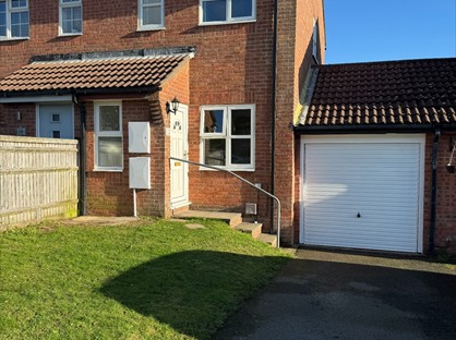 2 Bed Semi-Detached House, The Ridings, BN10