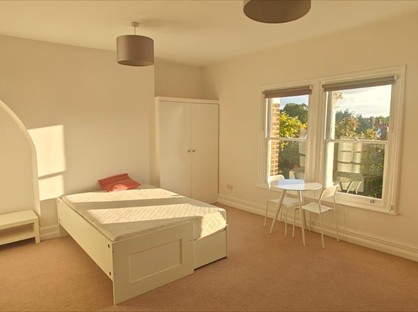 Room in a Shared Flat, Dulwich Village, SE21