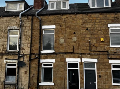 2 Bed Terraced House, Airedale Grove, LS26