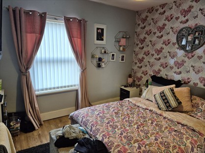 3 Bed Semi-Detached House, Wood End Road, WV11