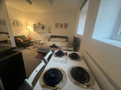 Studio Flat, Upper Street, N1