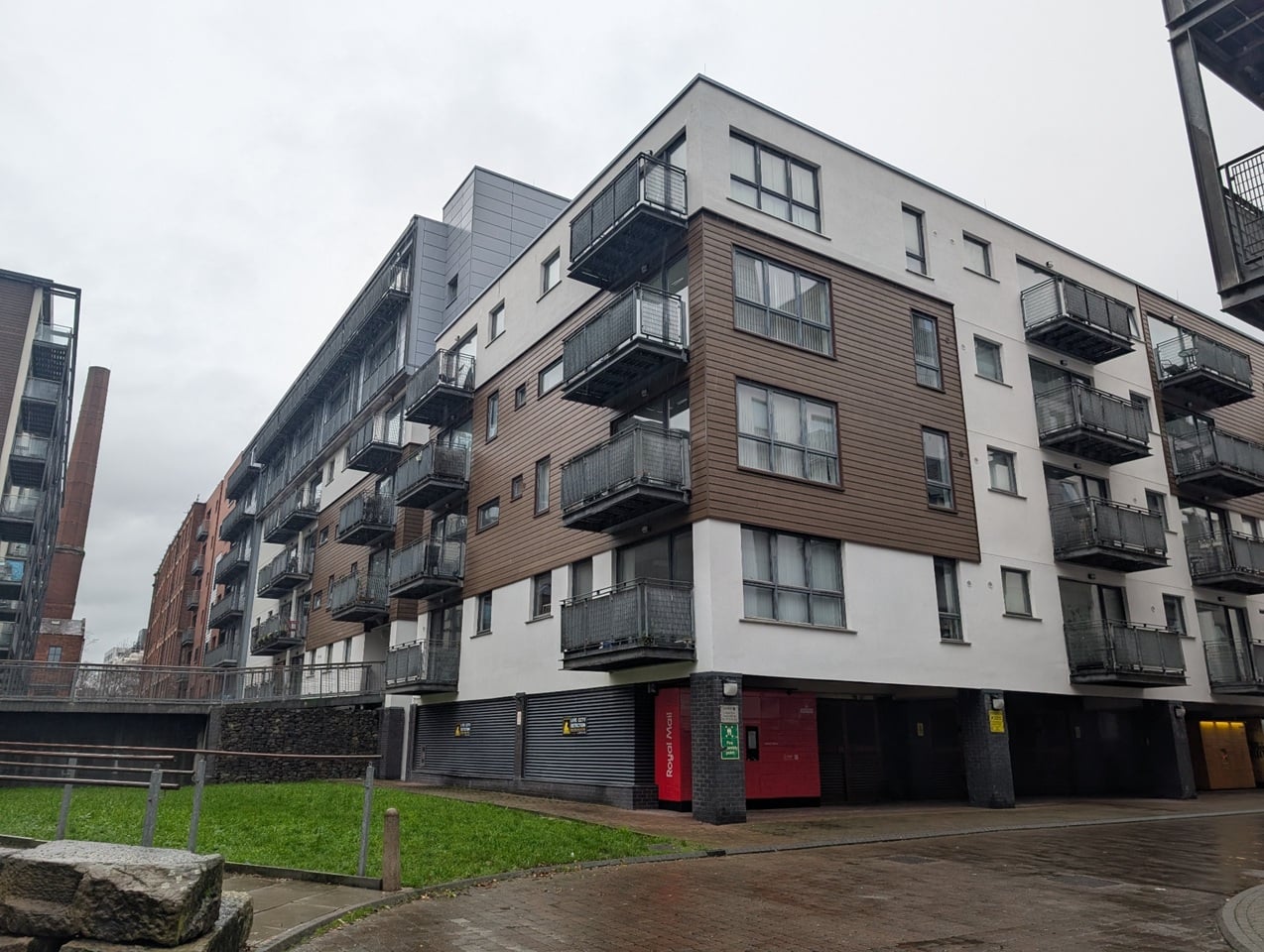 1 Bed Flat, Advent House, M4