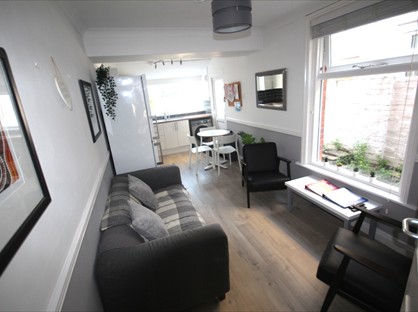 4 Bed Terraced House, Percy Road, PO4