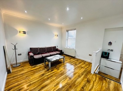 2 Bed Flat, High Street South, E6