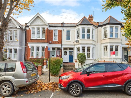 2 Bed Flat, Harborough Road, SW16