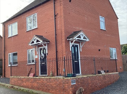 2 Bed Flat, Rose Close, WR9