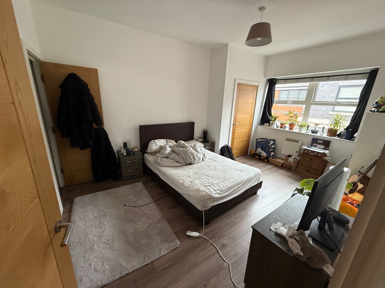 2 Bed Flat, Mint Drive, B18 photo 2