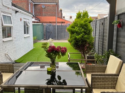 2 Bed Flat, Laburnum Grove, PO2